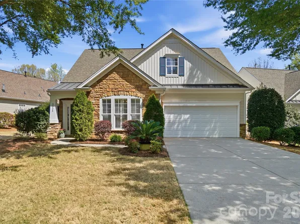 3235 Darlington Rd, Matthews, NC 28105