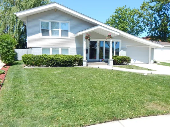 8548 N Belleforte Pl, Niles, IL 60714
