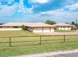 1625 Christian Rd, Ennis, TX 75119
