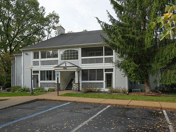 331 Boyer Ct-102