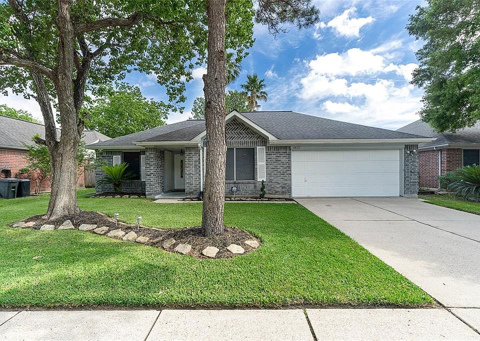 1st image of 10835 W Dogwood Dr
