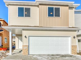 6835 32nd St S, Fargo, ND