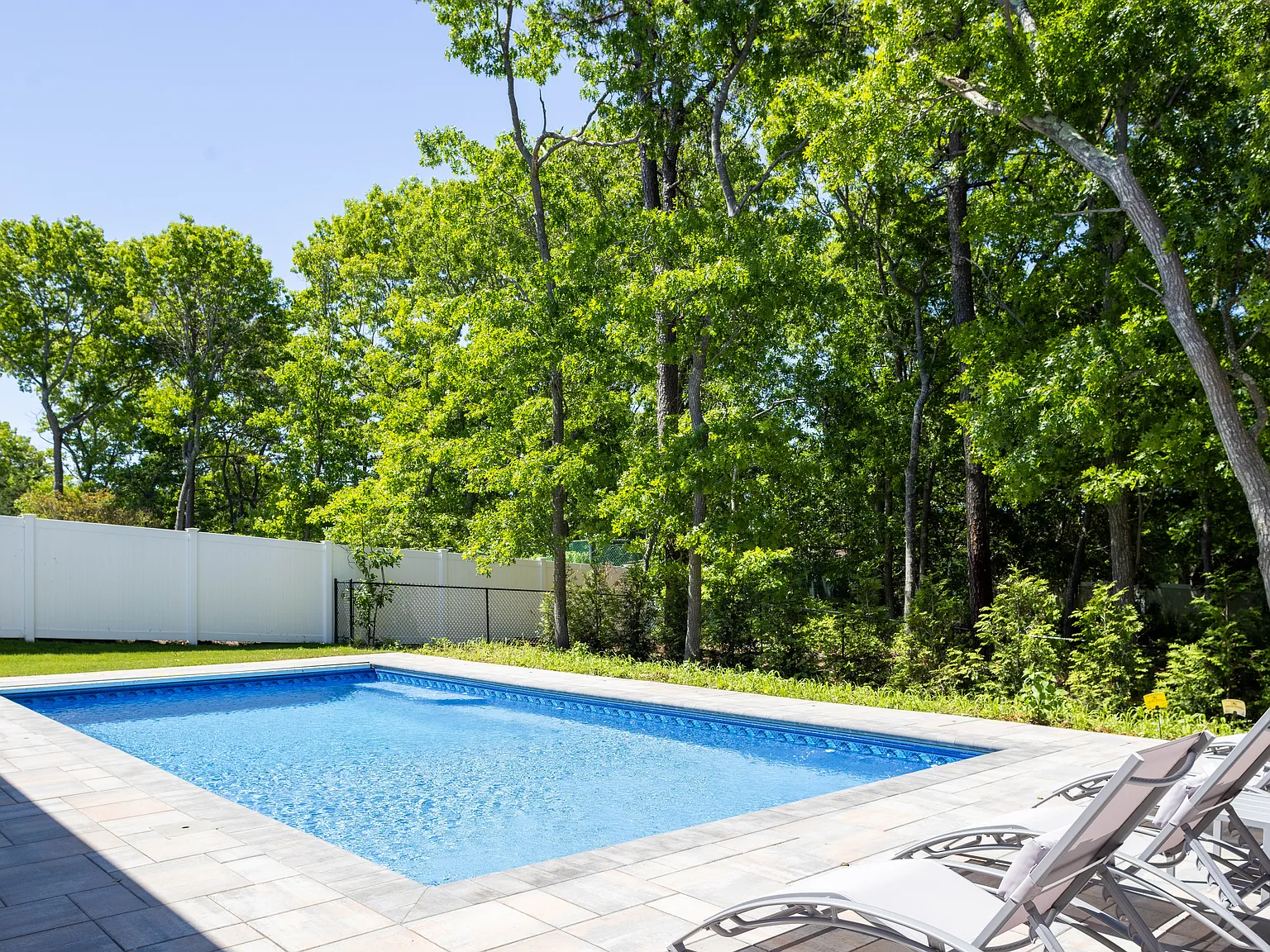Greenway Court | 5BR Home with Heated Pool | Rove Travel — Photo 1