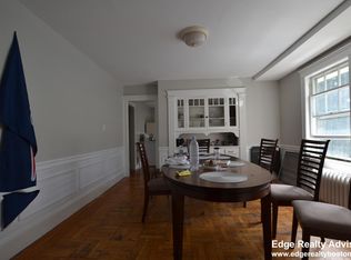 29 Crosby Rd #1, Chestnut Hill, MA 02467