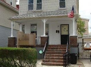 690 E 5th St, Brooklyn, NY 11218