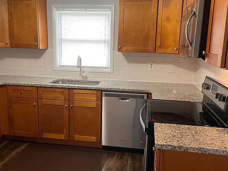 5219 Clearwater Lake Rd — Photo 12