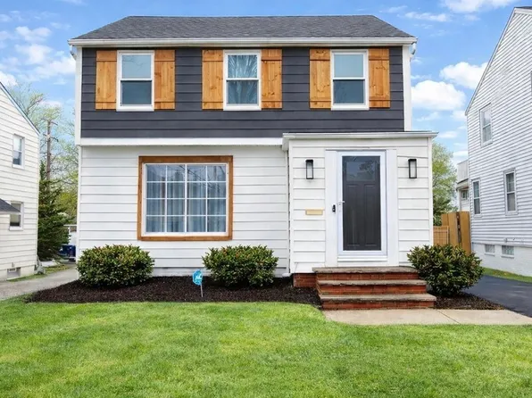 3513 Boynton Rd, Cleveland Heights, OH 44121