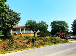 304 Indian Ridge Rd, Greenville, VA 24440