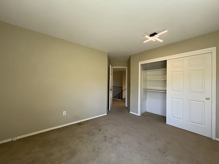 1922 NW New Hope Ct — Photo 54
