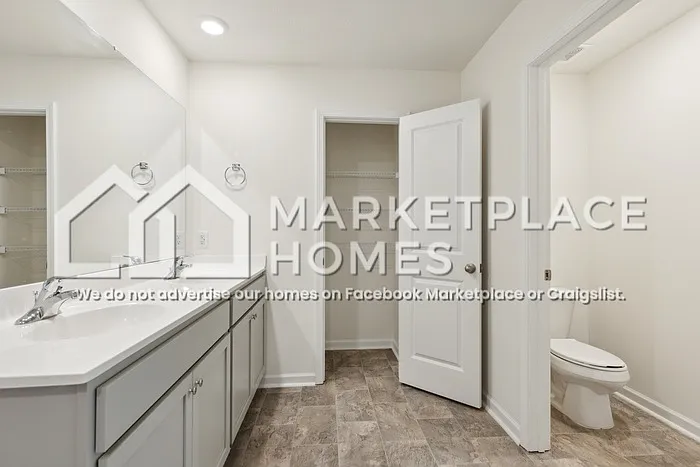 702 Newtons Way — Photo 16