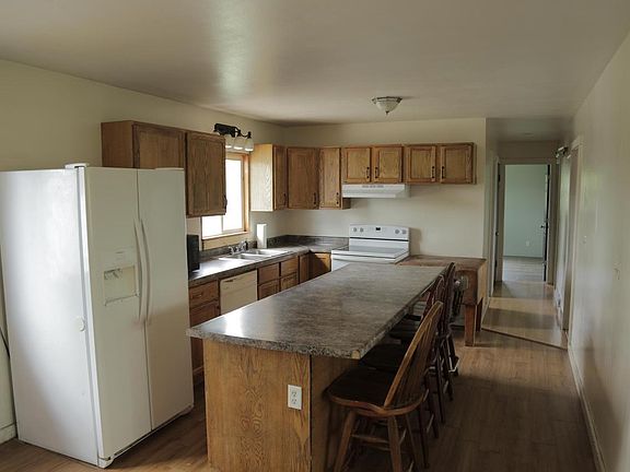2nd image of 6400 Acorn AVENUE