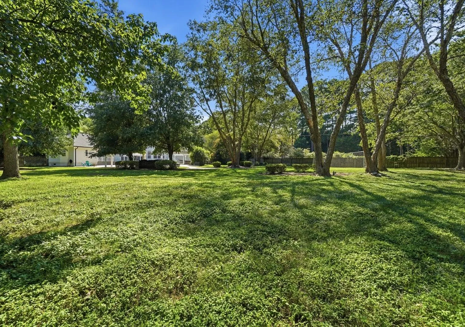 Fabulous 5-Bedroom/4.5 Bath POOL Home In Church Point! Pet Friendly - 3-Car Attached Garage! — Photo 4