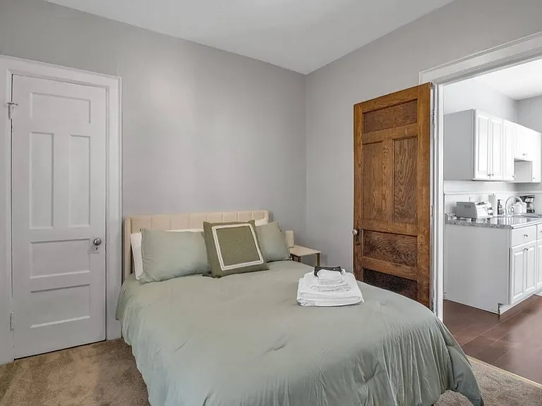 115 Claremont Ave #4 — Photo 14
