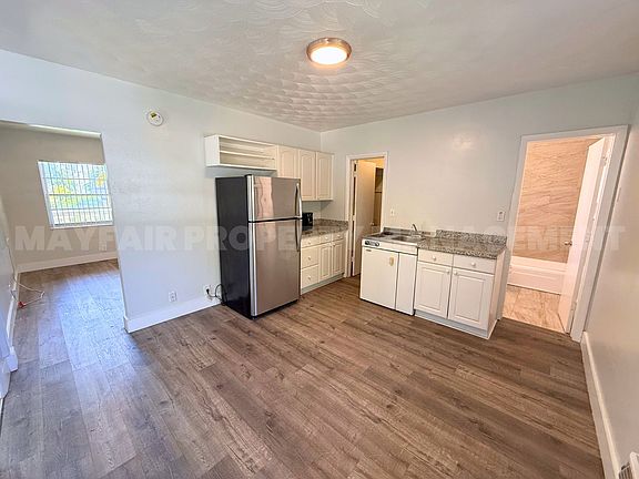 3rd image of 312 NE 15th Ave APT 10