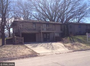 704 10th Ave NE, Waseca, MN 56093