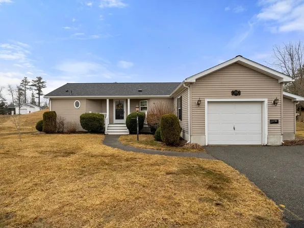 3008 Pheasant Ln, Middleboro, MA 02346