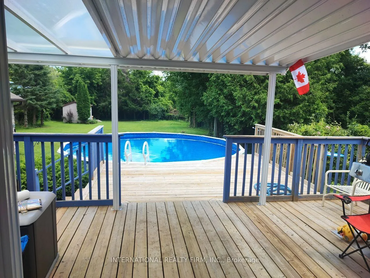 3 bed, $2,300 — Photo 2