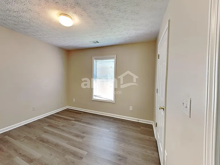 90 Adams Lake Ct — Photo 13