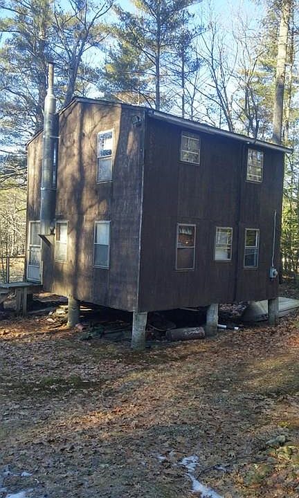 2nd image of 435 Beachview Dr