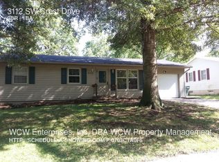 3112 SW Crest Dr, Topeka, KS 66614