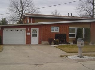 1416 Fairway Dr, Rantoul, IL 61866