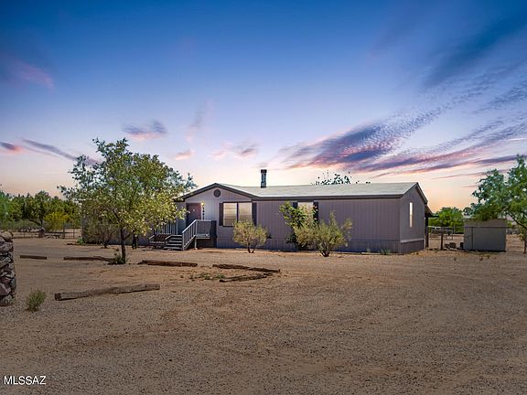 4th image of 16921 W Peccary Ln