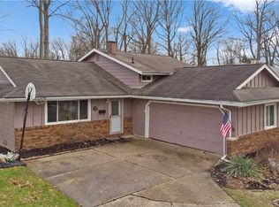 649 Augdon Dr, Elyria, OH 44035