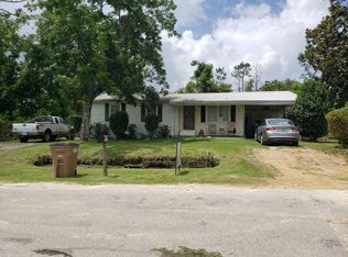 137 Knollwood St, Wewahitchka, FL 32465