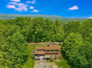 90 Deleo Dr, Kerhonkson, NY 12446