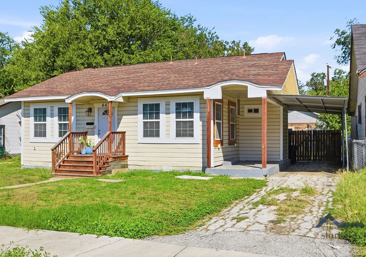 443 Haggin St — Photo 2