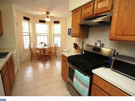4th image of 1 Fair Oaks Ct