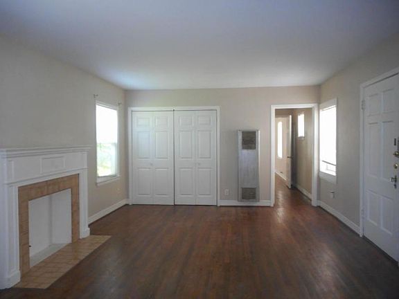 2nd image of 250 Rosebud Ave APT 2