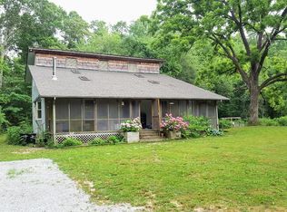 656 Jumpoff Mountain Rd, Sewanee, TN 37375