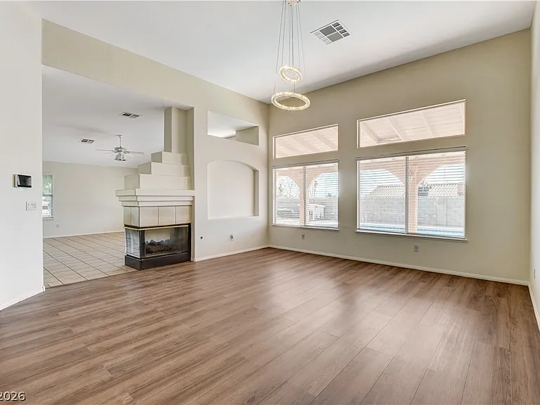 1371 Aultman Ct — Photo 4