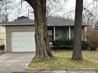 1122 Walnut St, Carthage, MO 64836