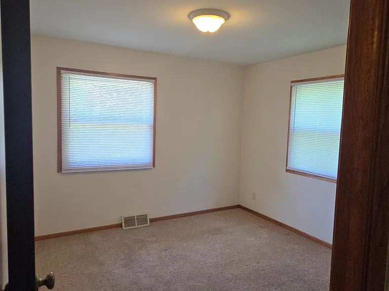 448 N Grandview Blvd — Photo 11