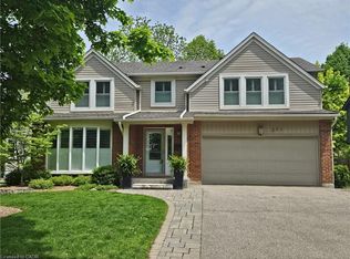 271 Beechlawn Dr, Waterloo, ON N2L5W8
