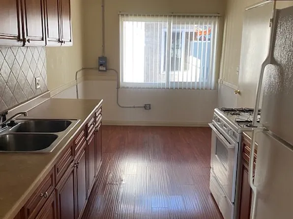 15731 S Western Ave APT B, Gardena, CA 90247