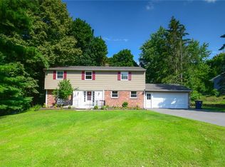 22 Mountain Rise, Fairport, NY 14450