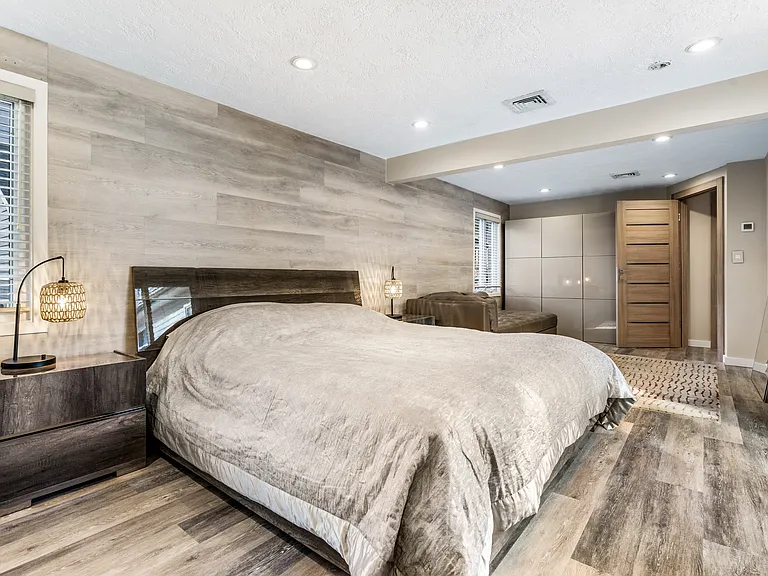 351 Winchester St — Photo 10