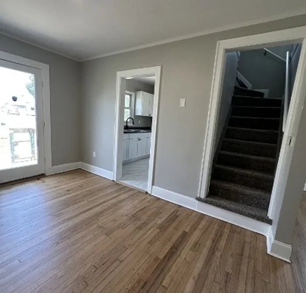612 13th St NW — Photo 5
