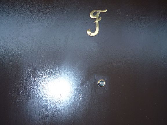 2nd image of 1622 Grismer Ave APT F