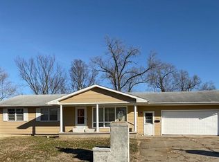 1004 S Calhoun St, Mexico, MO 65265