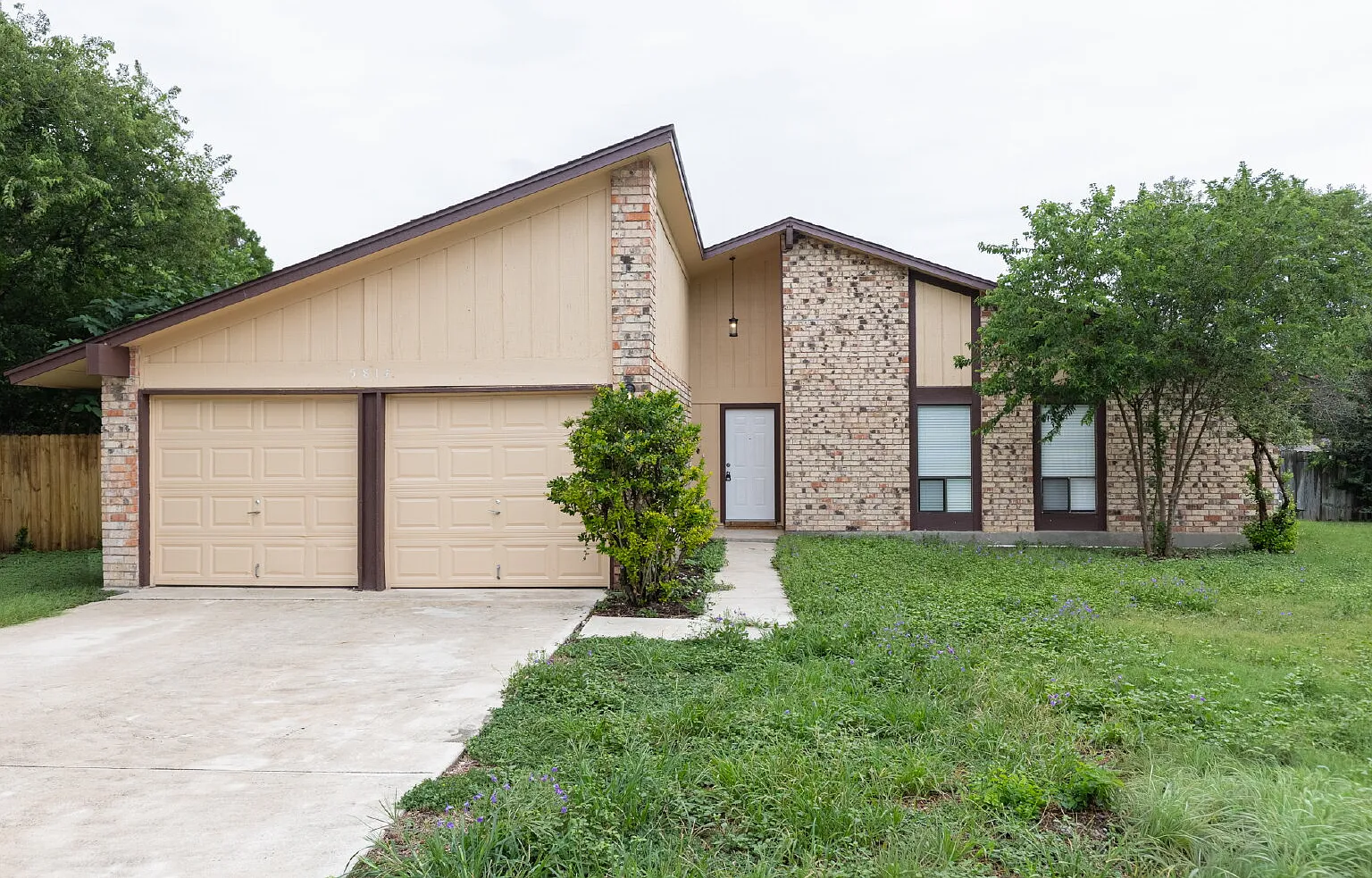3 bed, 2.0 bath, 1424 sqft, $1,500 — Photo 1