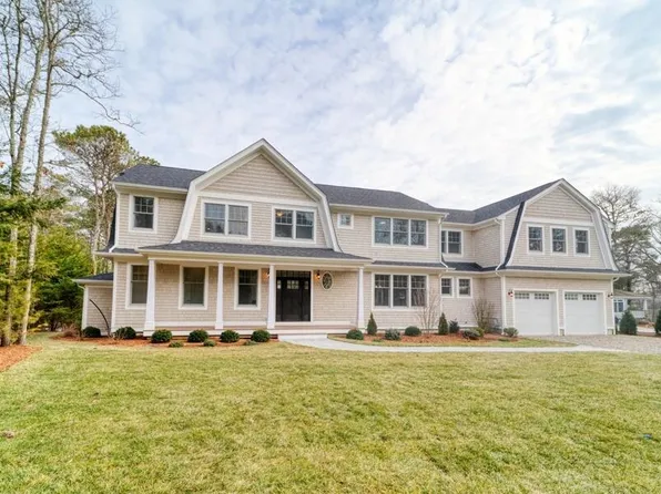 206 Meadow Neck, East Falmouth, MA 02536