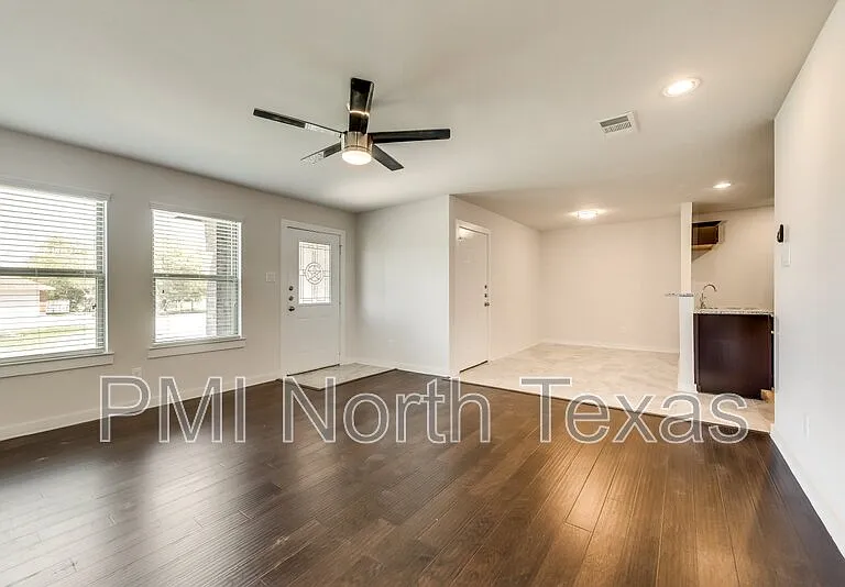 616 N 6th St — Photo 4