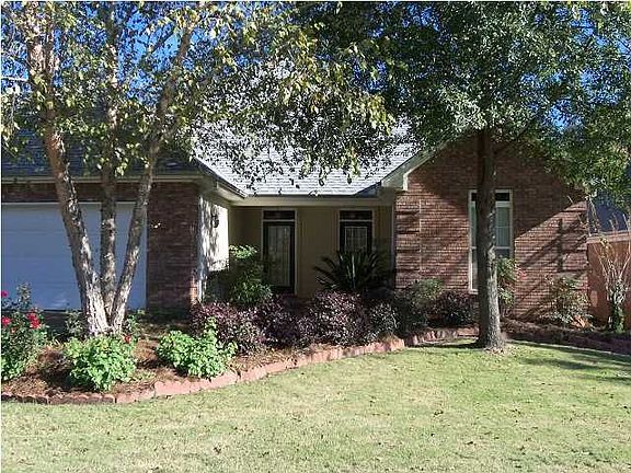 3rd image of 809 W Deerfield Dr