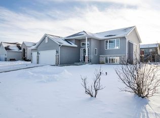 800 22nd St NE, Kasson, MN 55944