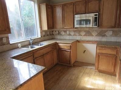 3rd image of 127 Rockbolt Cir