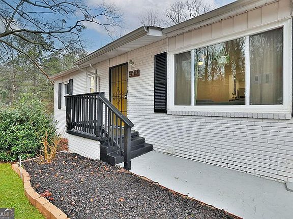 2nd image of 647 Alfred Rd NW
